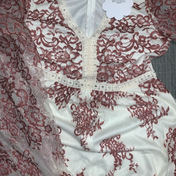 Dress - Picture 3 of 4